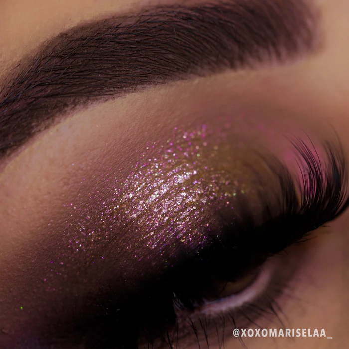 MOIRA DIAMOND DAZE LIQUID SHADOW 018