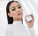 ANASTASIA BEVERLY HILLS ICED OUT HIGHLIGHTER POWDER