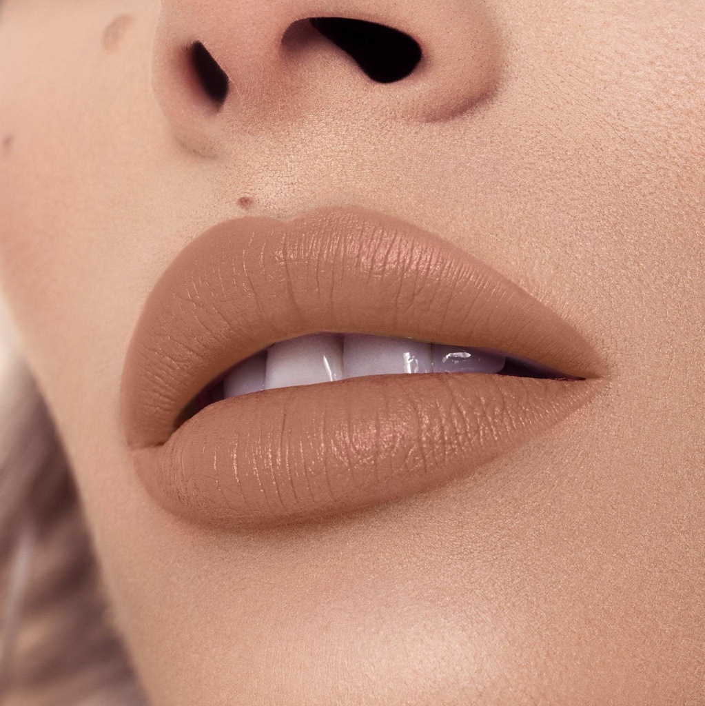 BC TEASE ME SOFT MATTE LIPSTICK STRINGS ATTACHED