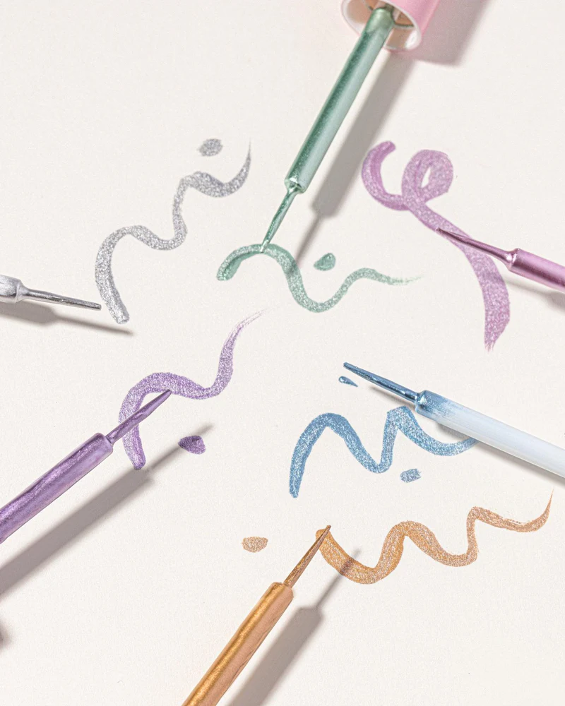 BEAUTY CREATIONS METALLIC LINER LUCKY CHARM