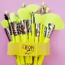 BEAUTY CREATIONS THE NEON YEELLOW BRUSH 24PCS