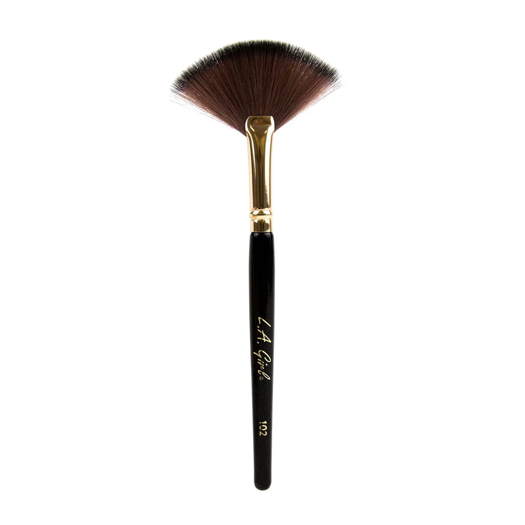L.A. GIRL PRO BRUSH 102 FAN
