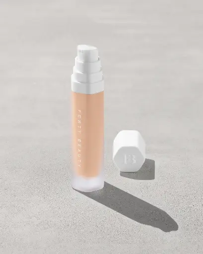 FENTY BEAUTY NATURALLY LUMINOUS LONGWEAR FOUNDATION 260